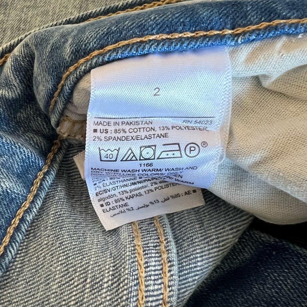 Old Navy Rockstar Patchwork Lightwash Skinny Jeans - Picture 7 of 8